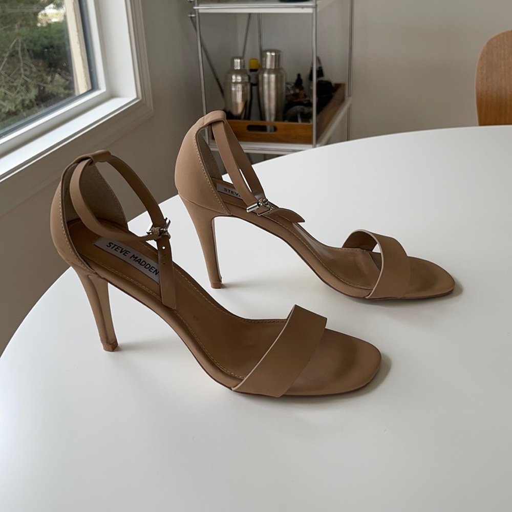 Steve Madden Strappy Tan Heels, Great Condition